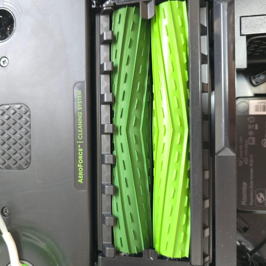 【超美品】ルンバ i3+ ロボット掃除機 ブラック 純正ゴミ袋付き