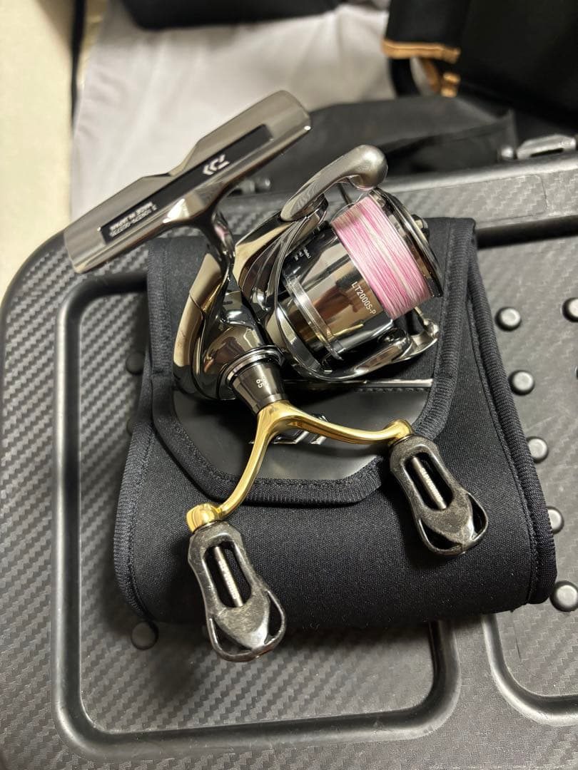 22イグジスト　DAIWA LT2000S-P 美品　VTS