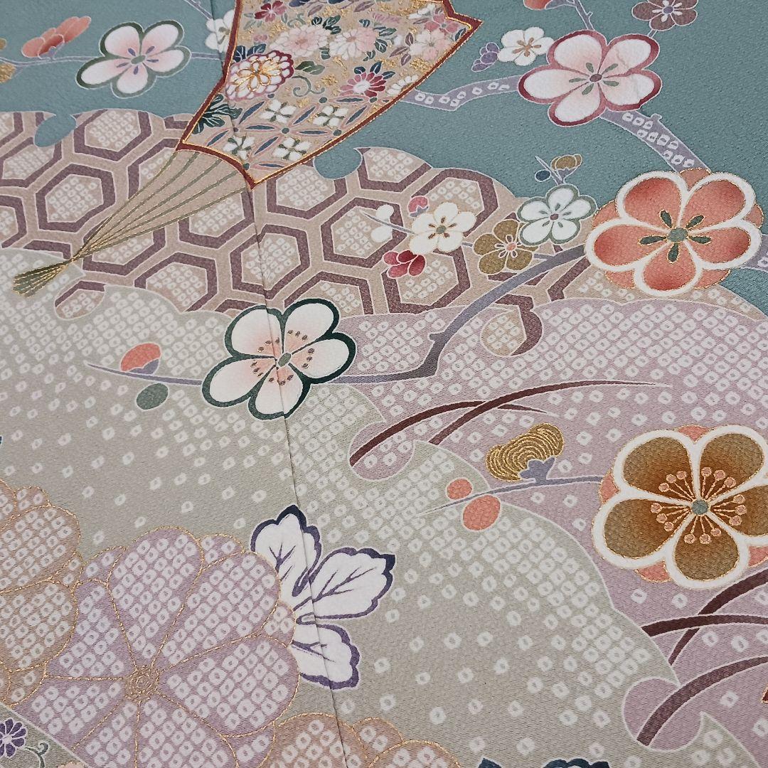 裄68.2、身丈158.3cm☆正絹　良家のちりめん訪問着　青磁色に扇面と梅