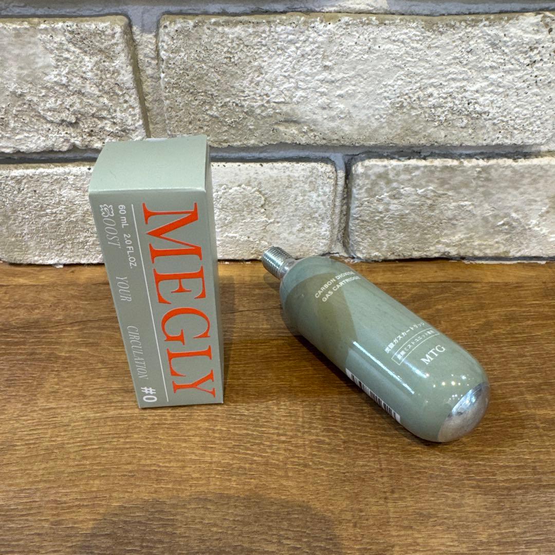 主*主様 MEGLY(メグリー)炭酸美容デバイスセット ボンベ1化粧水1 スター