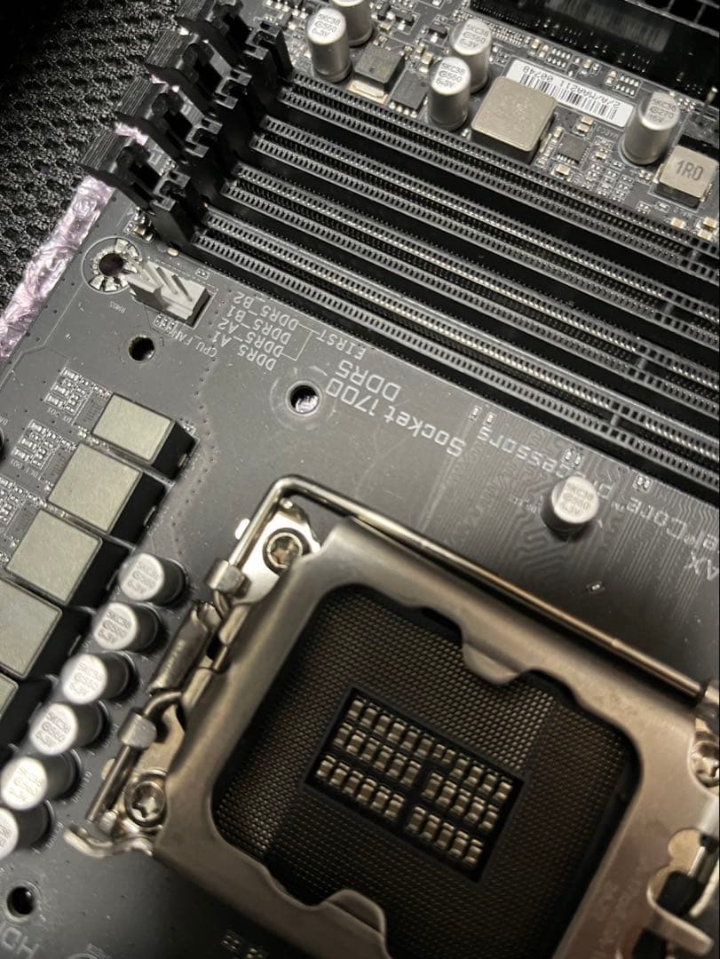 マザーボード gigabyte 760m aorus elite ax lga1700