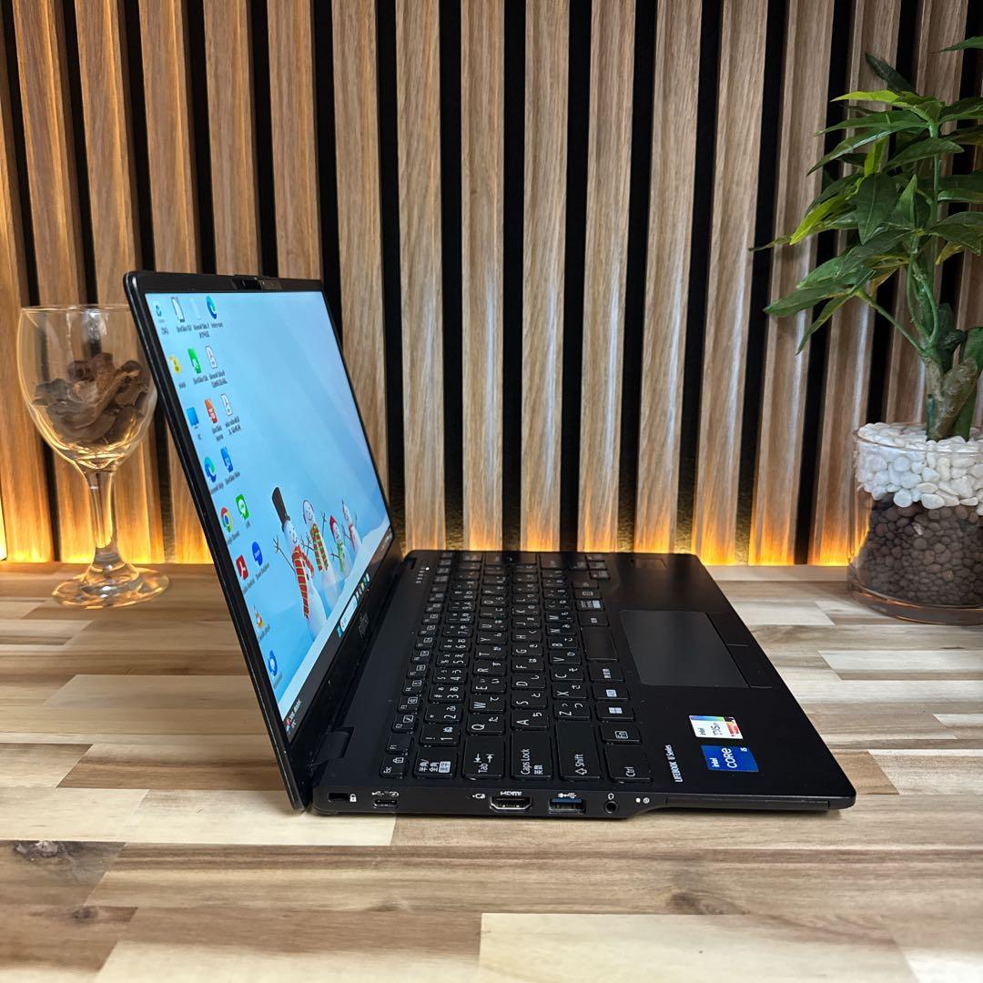 2022年モデル‼️LIFEBOOK☘️第12世代☘FHD☘️軽量☘️人気ノートパソコン
