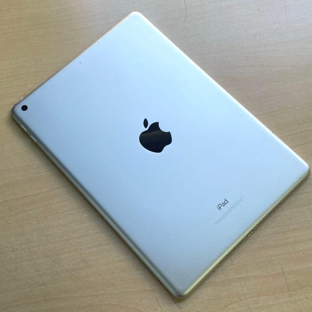 iPad 第6世代　A1893　Wi-Fiモデル　シルバー　32GB #2