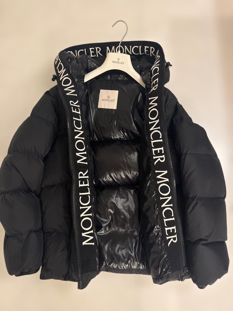 MONCLER ブラック ダウンジャケット TG 1 クリーニング済み