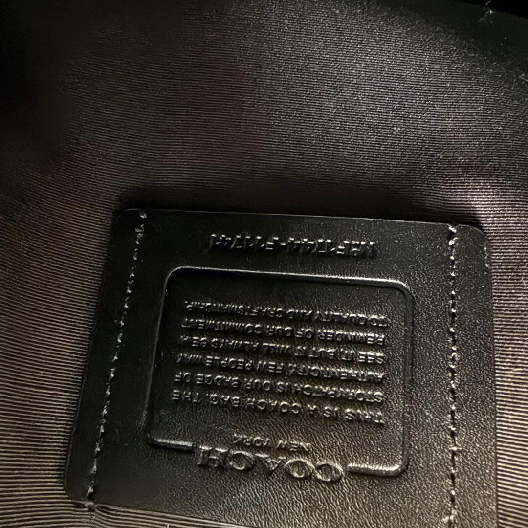 ✨美品✨コーチ ショルダーバッグ チャールズ エンボス サコッシュ ブラック 革