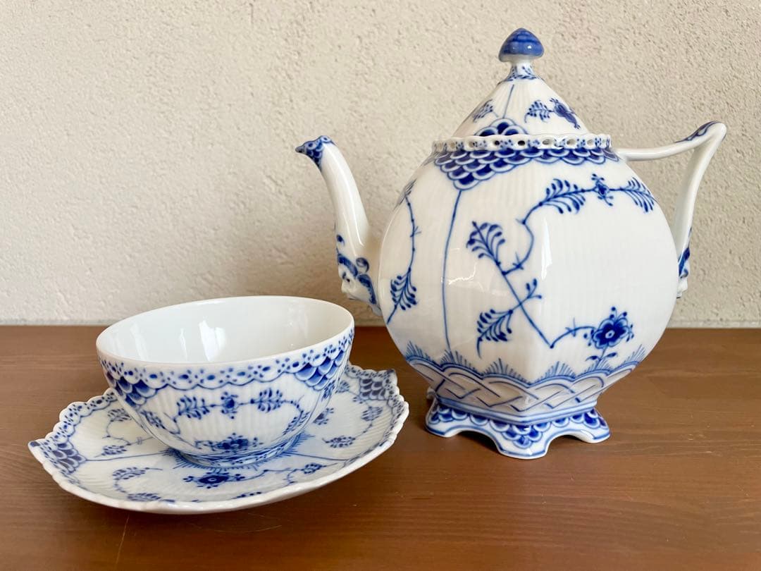 新品 ロイヤルコペンハーゲン ブルーフルーテッド ティーセット 皿 デンマーク製