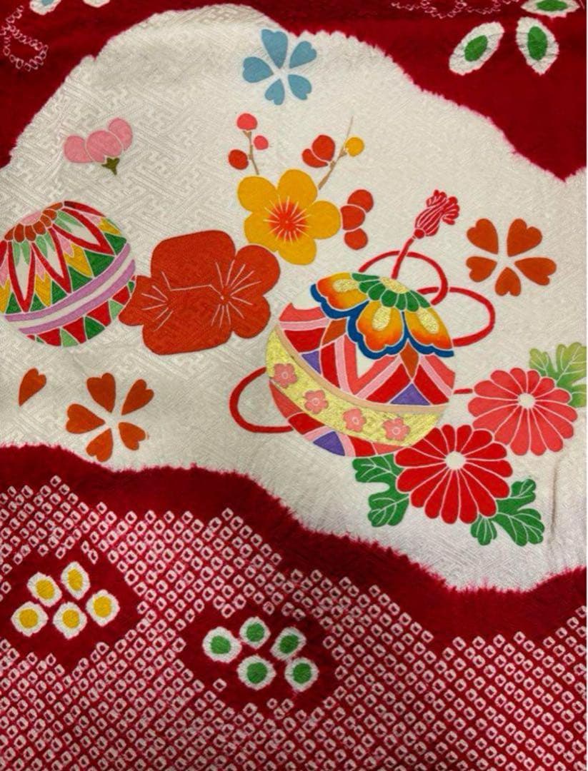 七五三　三ツ身女の子着物　正絹　仮絵羽　赤　豪華絞り　可愛い手毬柄　梅　鈴