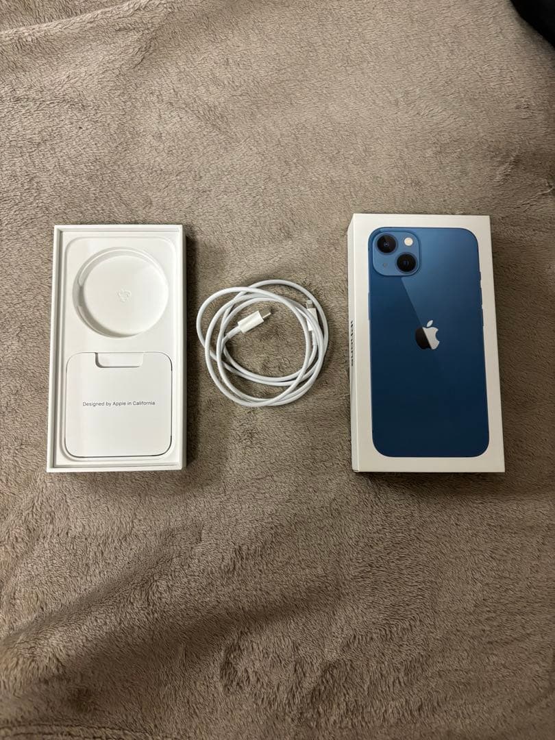 Apple iPhone 13 青 本体