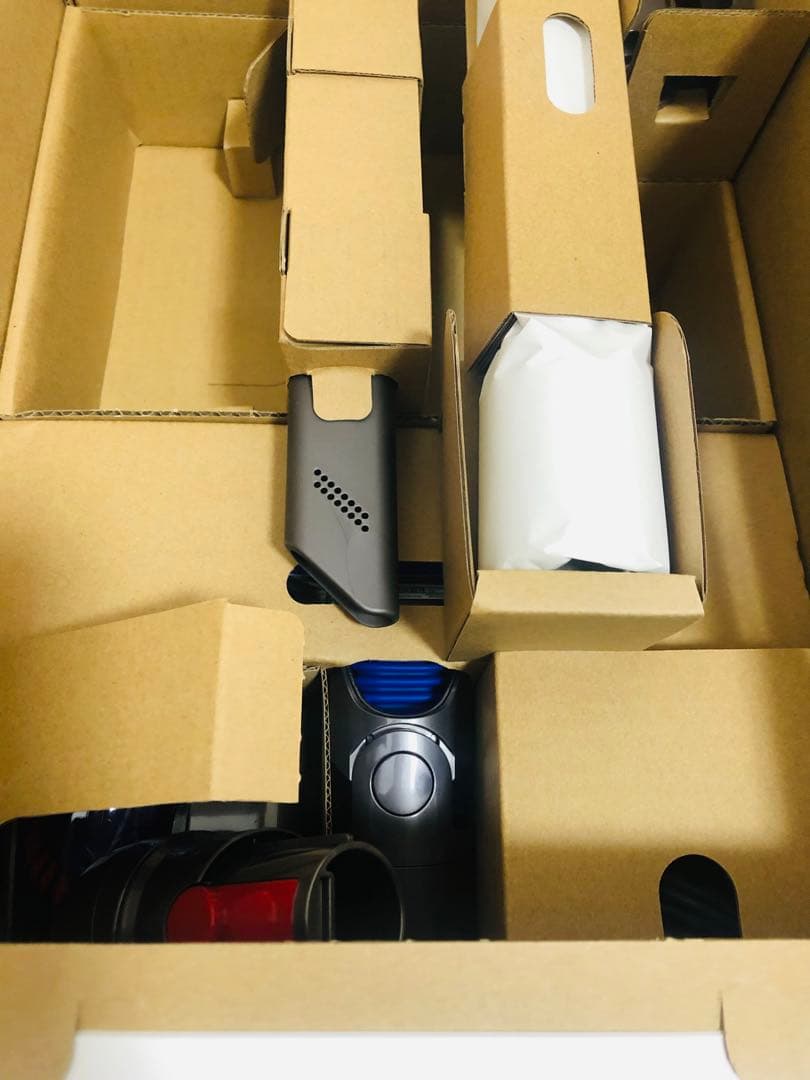 【新品】ダイソンコードレス掃除機 V12 Detect Slim Fluffy