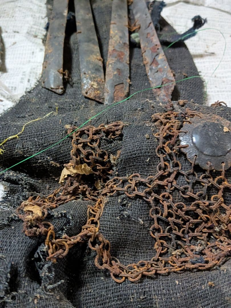 時代本歌武具合戦残骸シリーズ鉄地片袖籠手脛当凄まじい迫力当時物コレクション