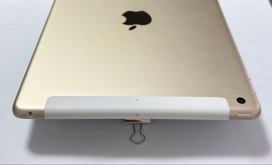 M*様 Apple iPad◆第5世代Wi-Fi+Cellular 128GB/