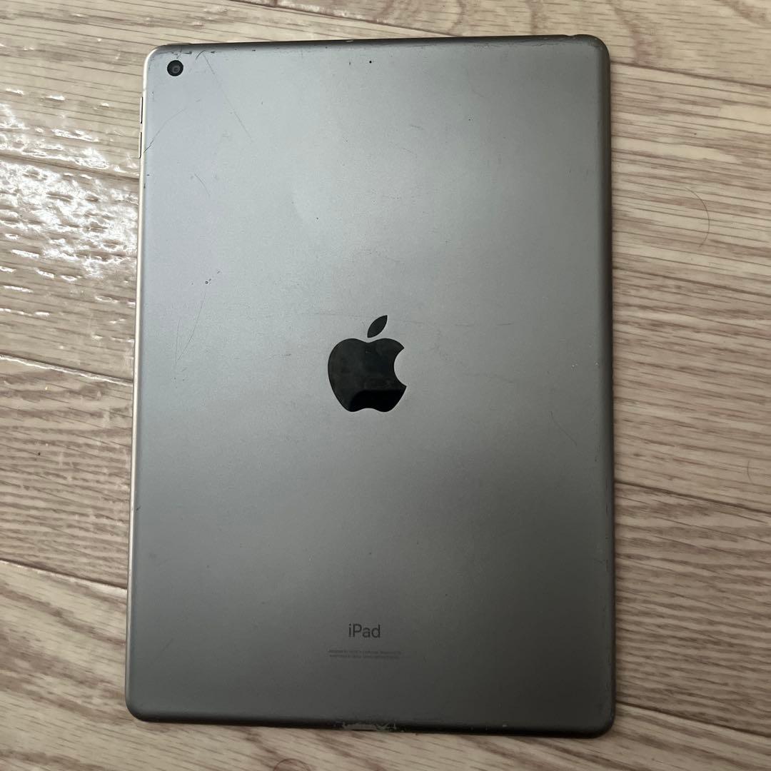 iPad 第8世代 32GB wifi ブラック IOS 26