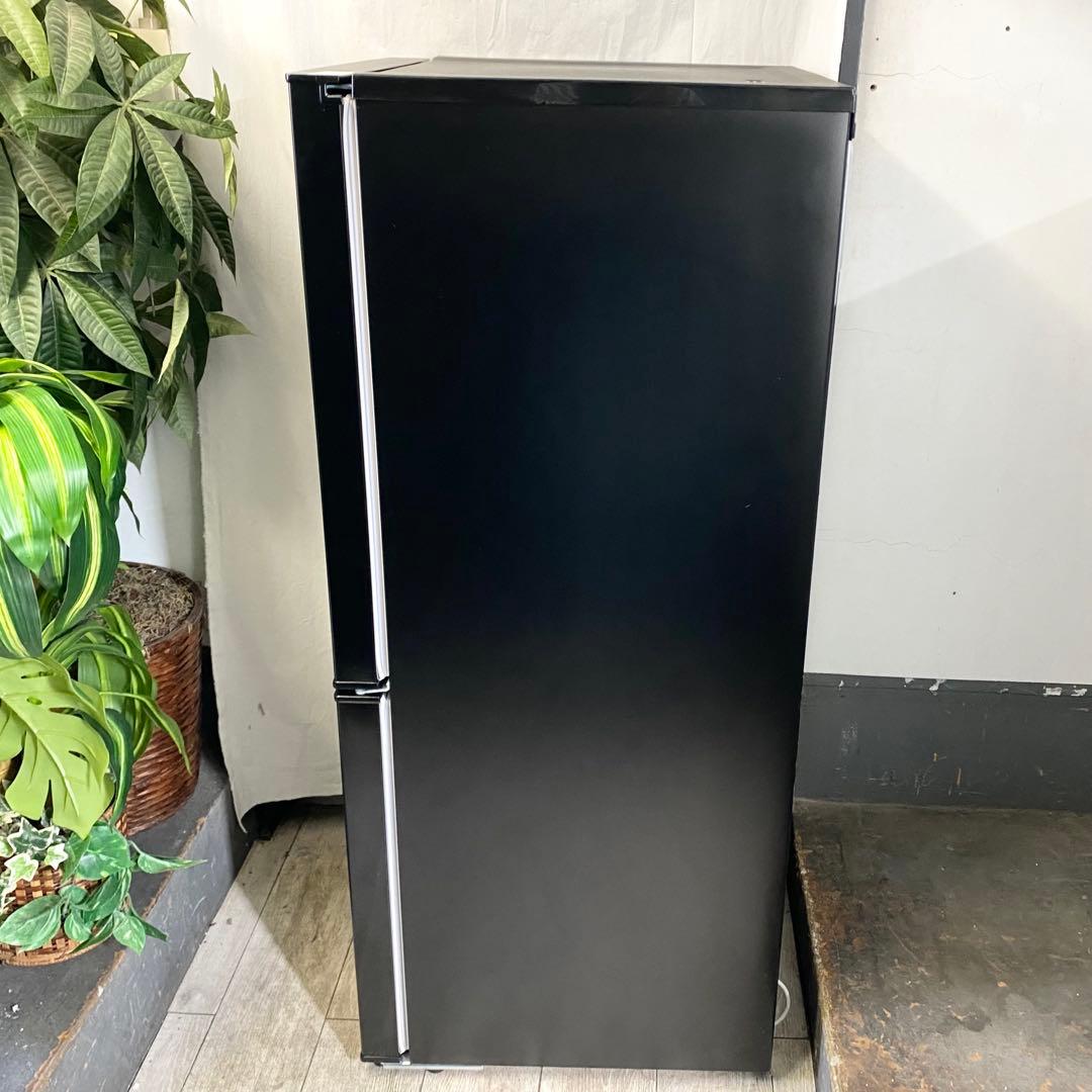 シンプルなブラックがカッコいい！今、品薄ニトリ！2ドア冷凍冷蔵庫140L