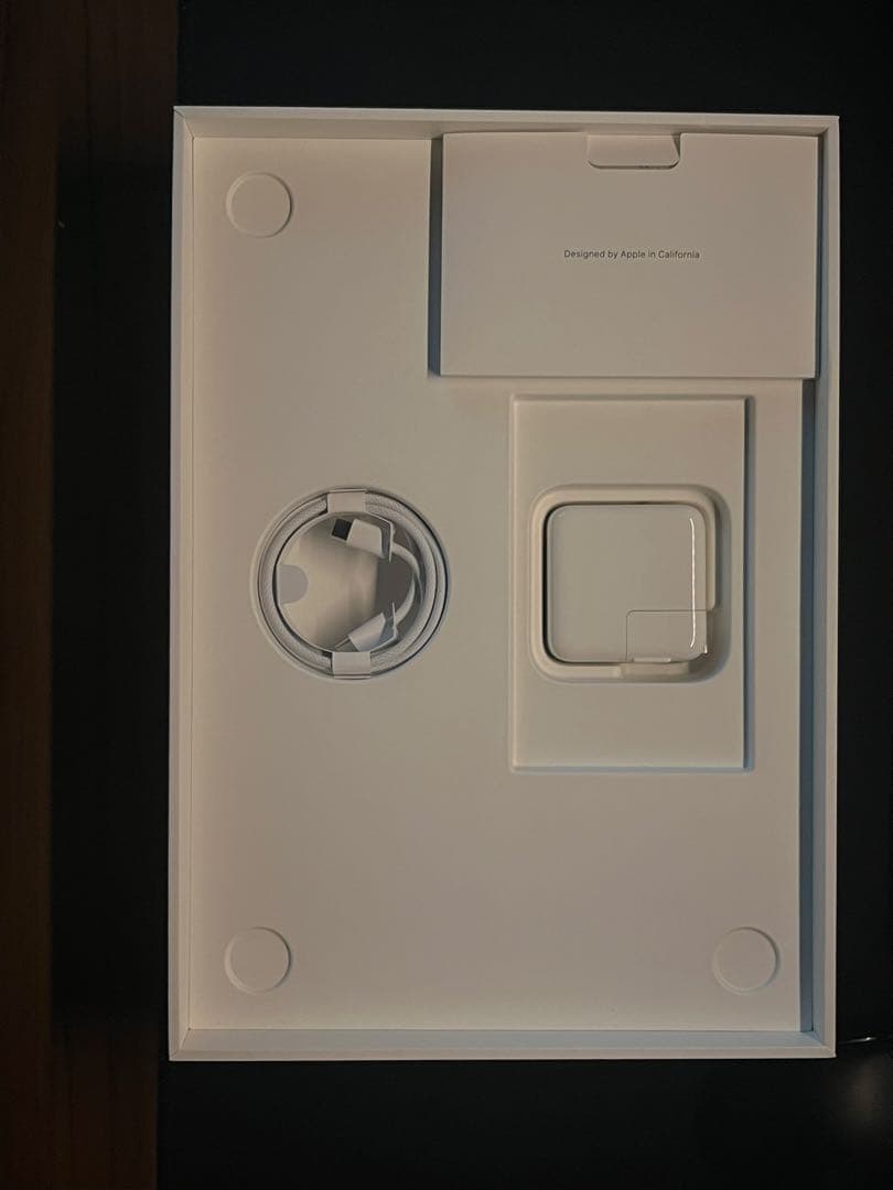 【バッテリー97%】M1 Macbook Air 16GB 256GB