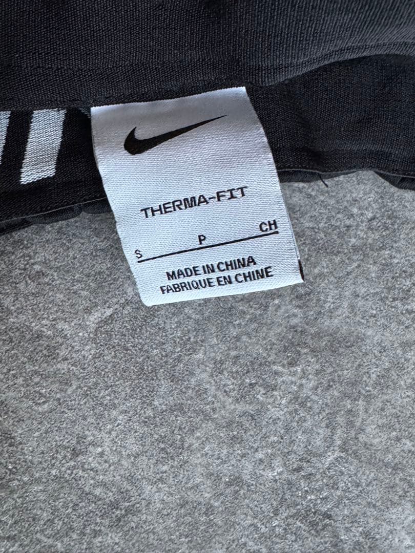 NIKE THERMA-FIT フード付きスウェットセット【美品】