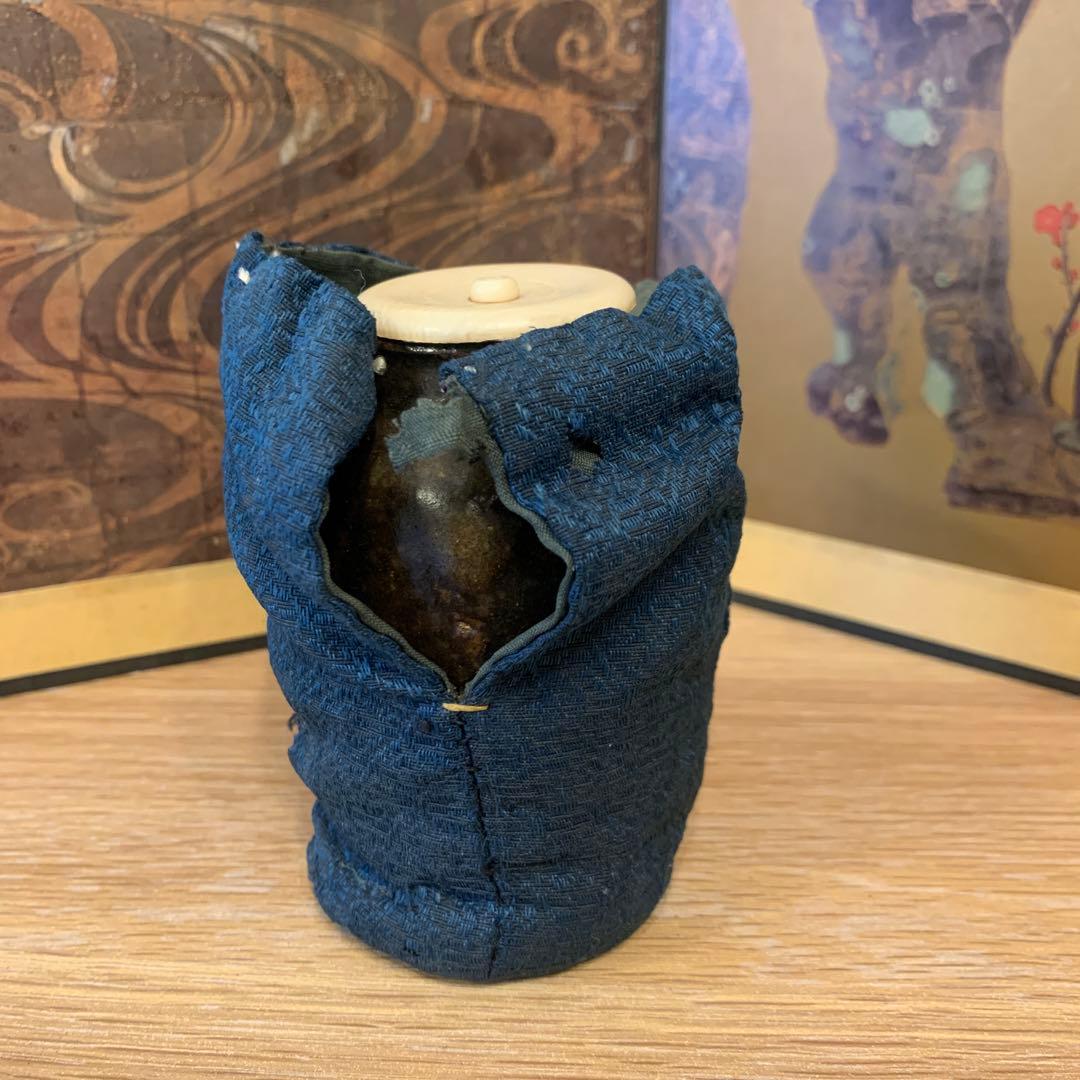 越前    茶入　　牙蓋　　　94