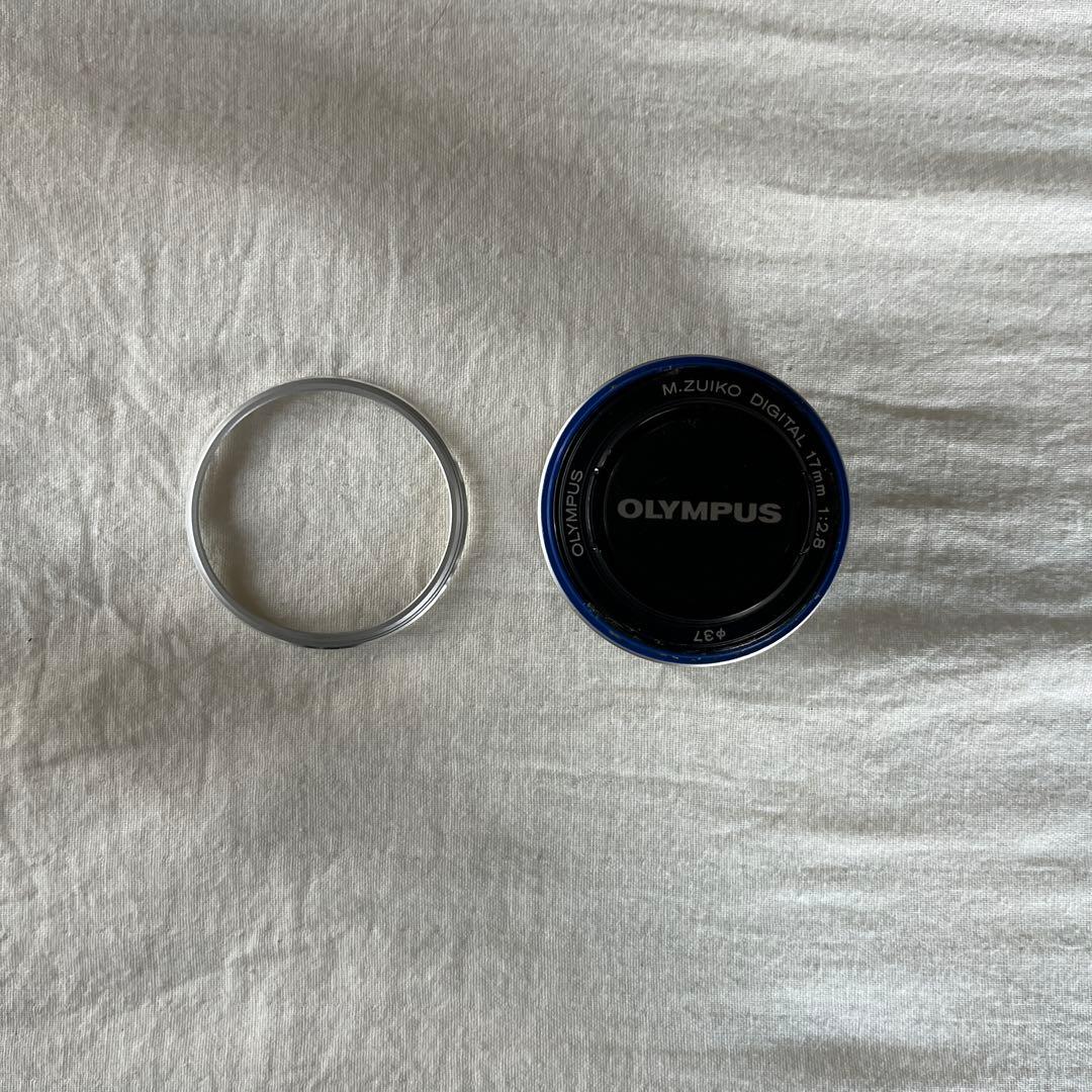 OLYMPUS OM-D E-M10 Mark III + 17mmレンズセット