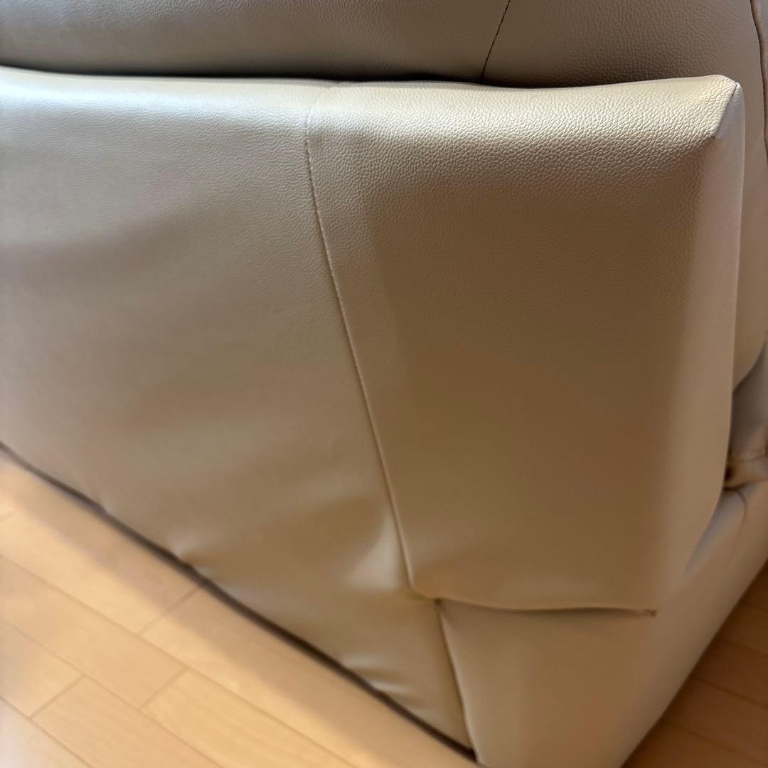 ニトリNシールド 3人掛けソファ ベージュ　合皮タイプ