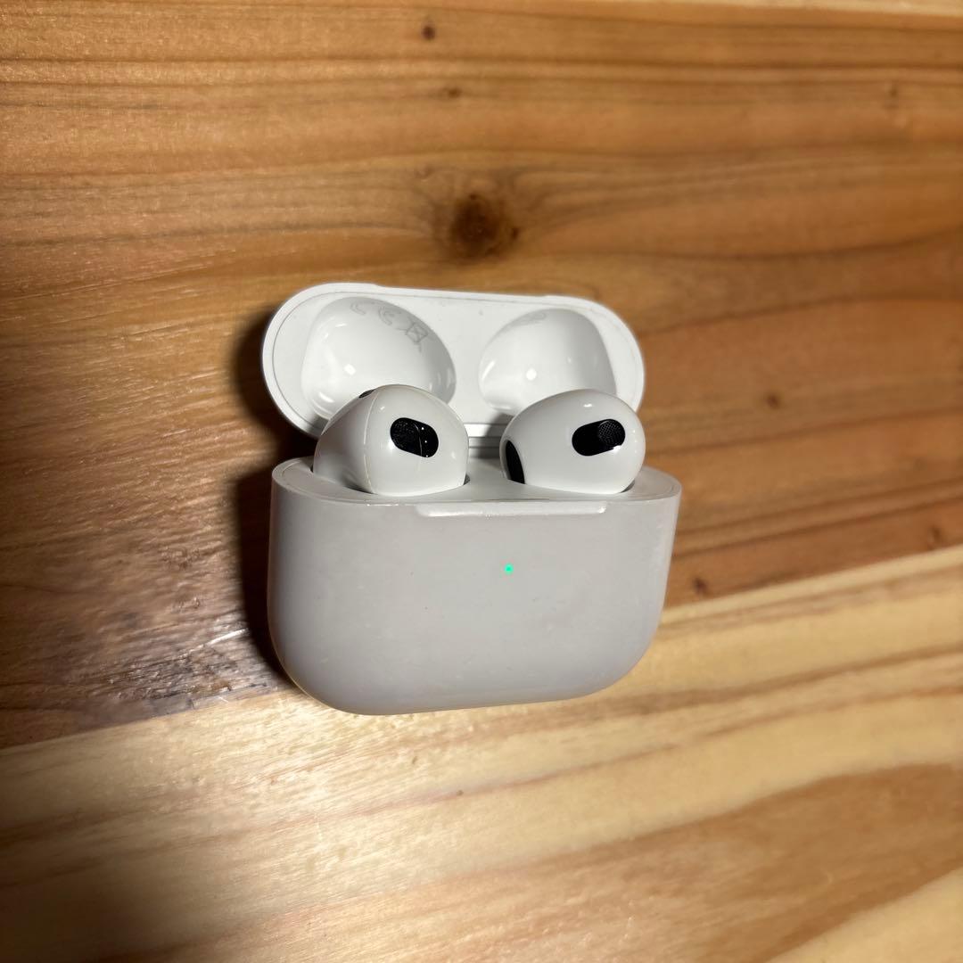 AirPods 第三世代