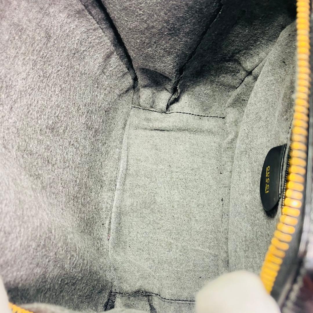 美品　グッチ2wayショルダーバニティバッグ　バンブーエナメルパテントレザー黒