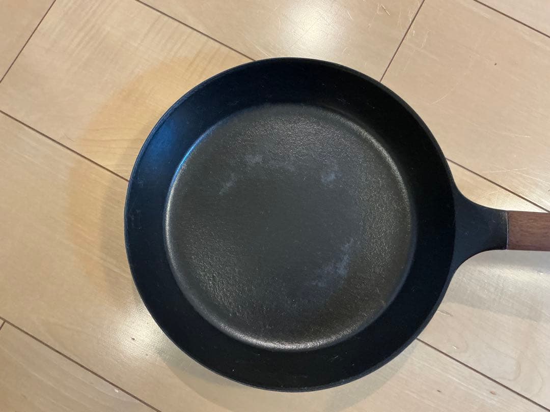 【2回使用】バーミキュラ フライパン 26cm 蓋つきウォールナット