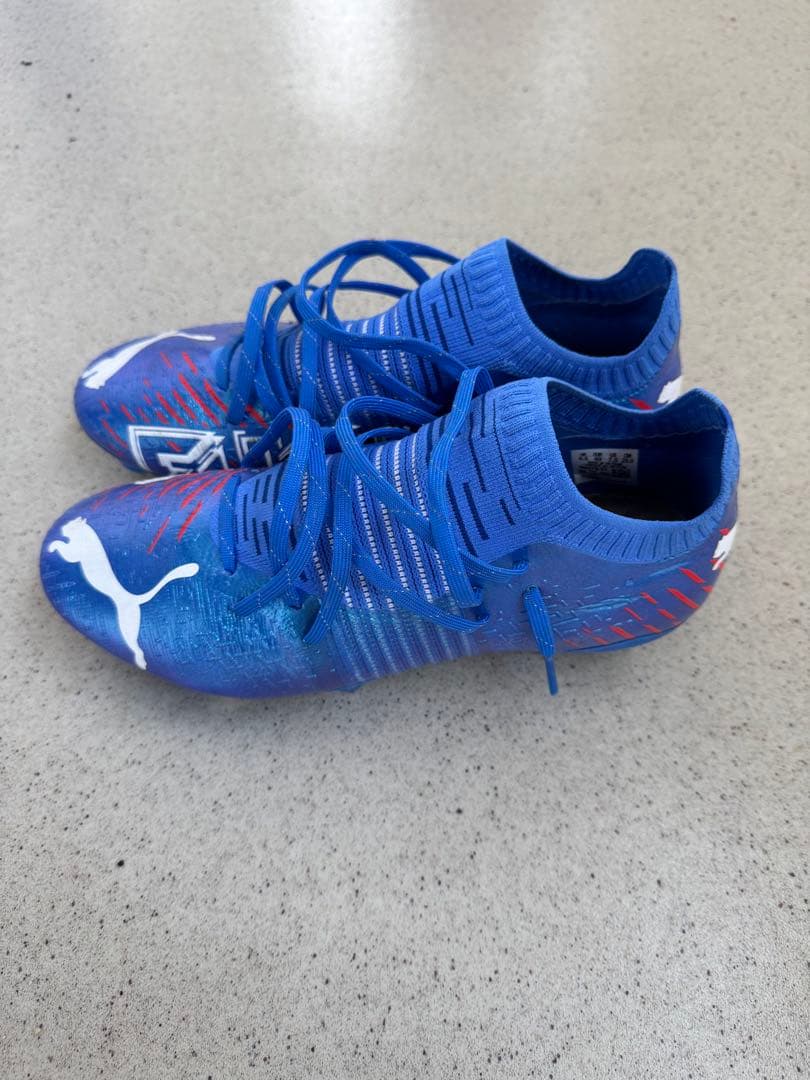 Puma 青 ハイカット サッカーシューズ