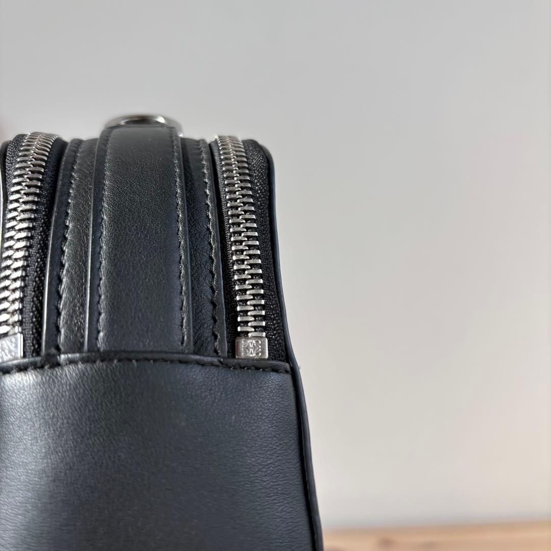 極美　LOEWE　ロエベ　2way クロスボディ　カメラバッグ　ショルダーバッグ