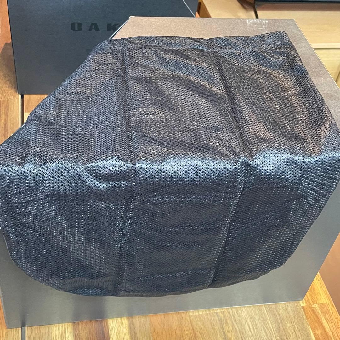 【新品・未使用】OAKLEY オークリー　Mサイズ　ヘルメット　MOD3