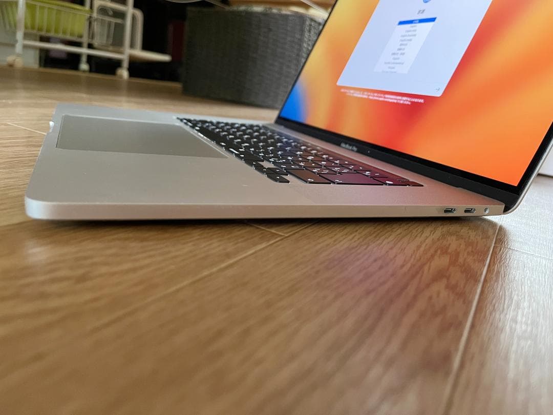 【美品】MacBookPro 2019 16インチ Core i9 1TB