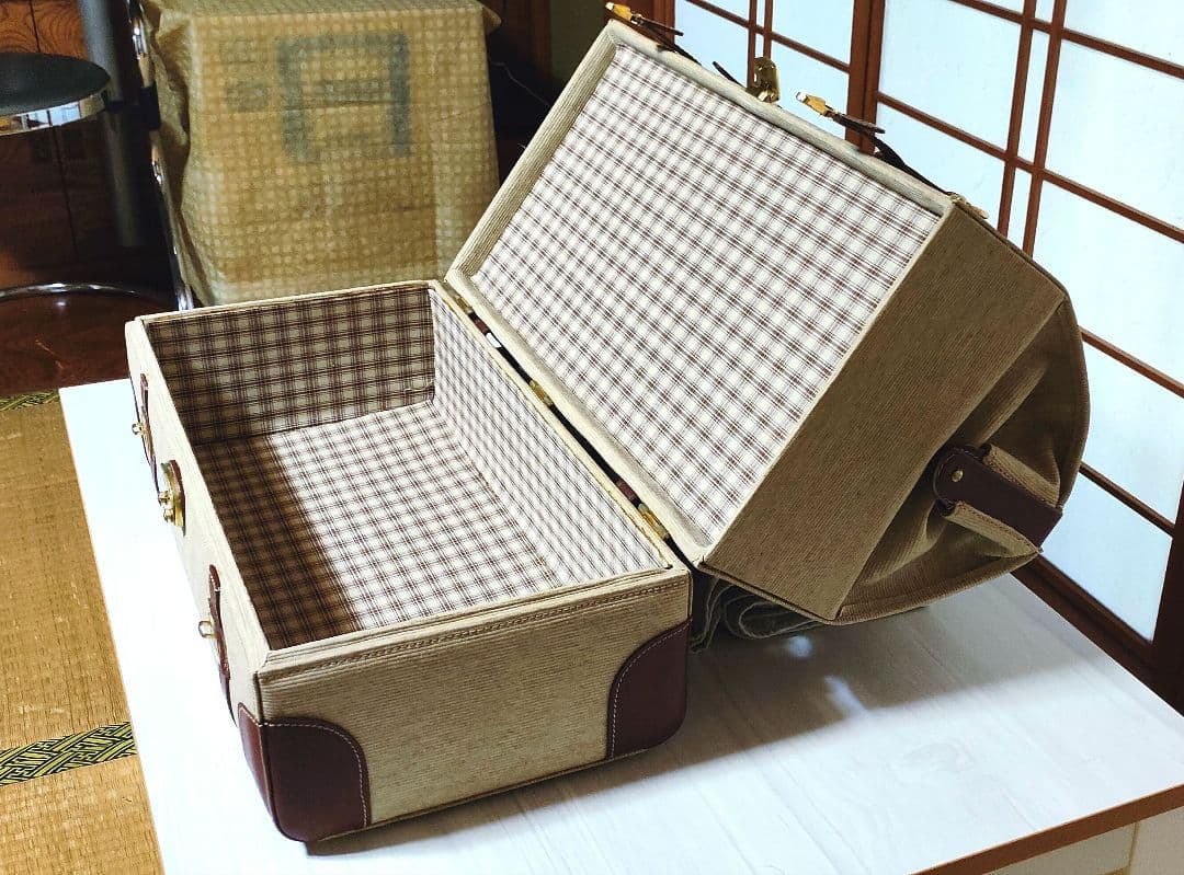 午後の紅茶 ソコがいいコイズミトランク