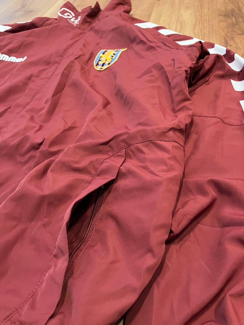 アストンヴィラ Hummel ナイロンジャケット 古着　アストンビラドリルトップ