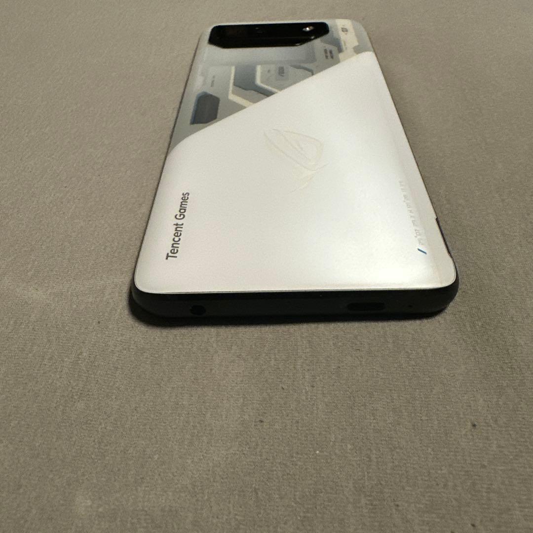 ROG Phone 7 16GB/512GB ストームホワイト SiMフリー