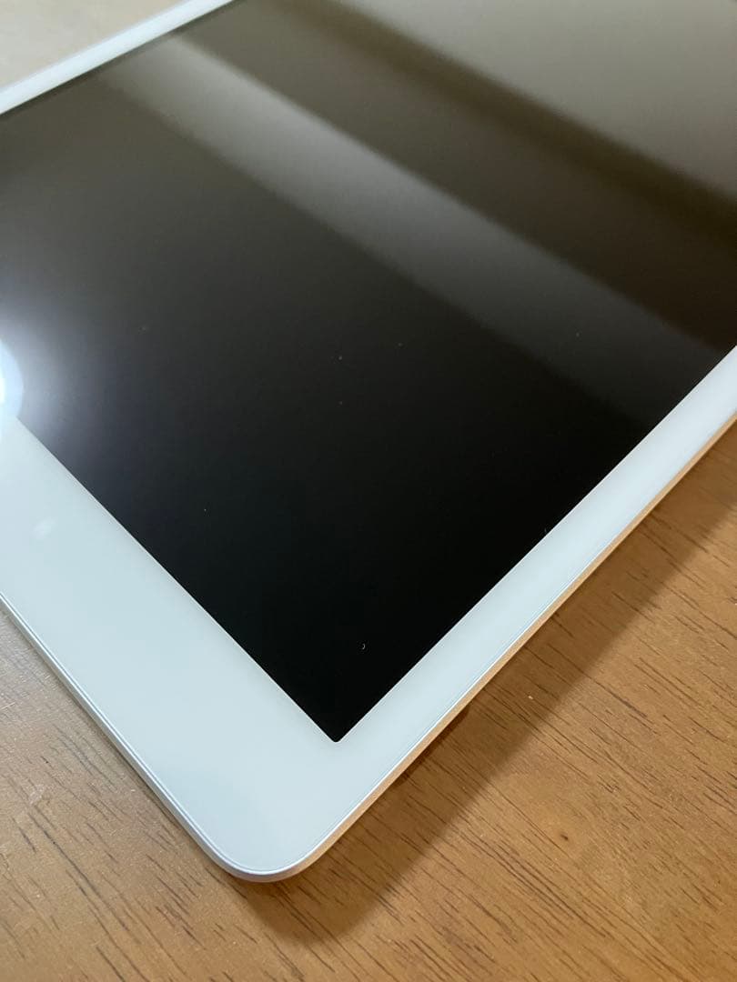 【最大容量100%】iPad 第8世代 Wifi+Cellular 32GB