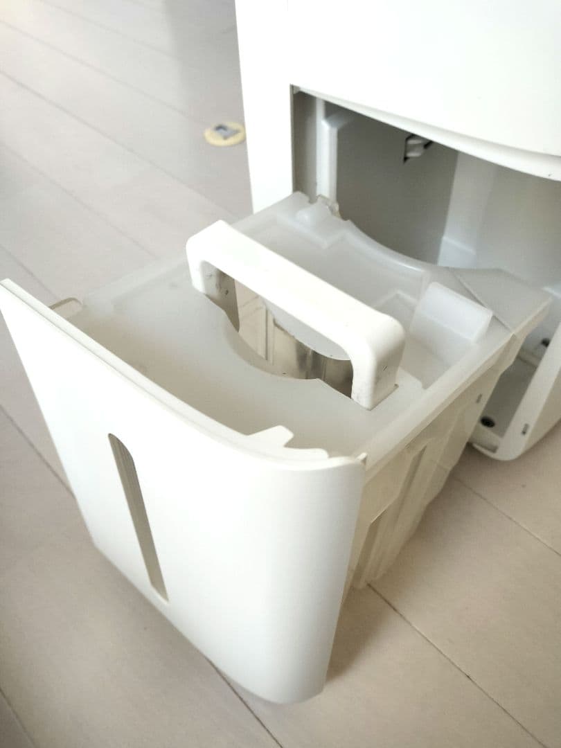 SHARP プラズマクラスター 衣類乾燥除湿器 CV-J71-W 2020年