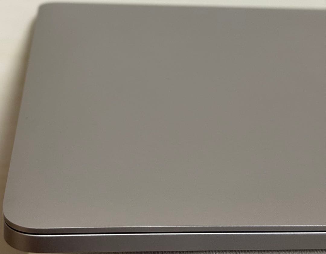 MacBook Pro M2 8GB 256GB 13インチ スペースグレイ