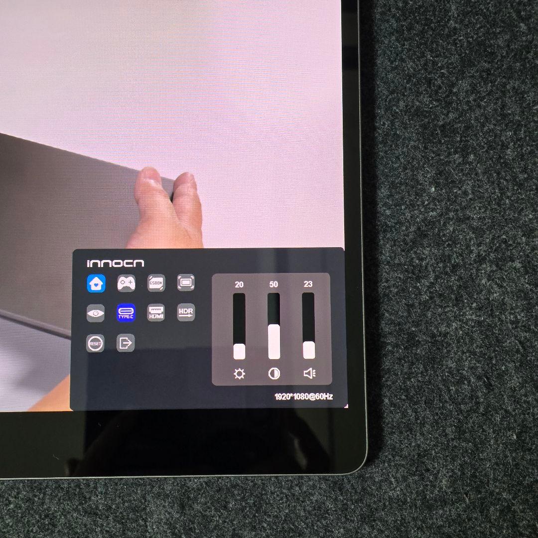 中古 INNOCN 13.3インチ OLED ポータブル モニター 13A1F
