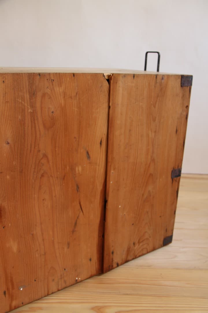 チェスト　棚　収納棚　タンス　箪笥　古道具　古家具　ビンテージ　アンティーク