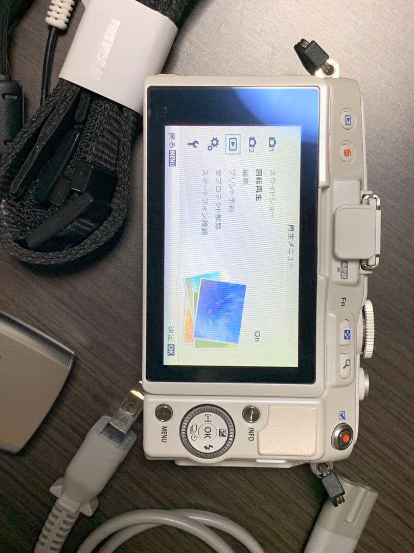 【極美品】OLYMPUS PEN Lite E-PL6 ホワイト 付属品多数