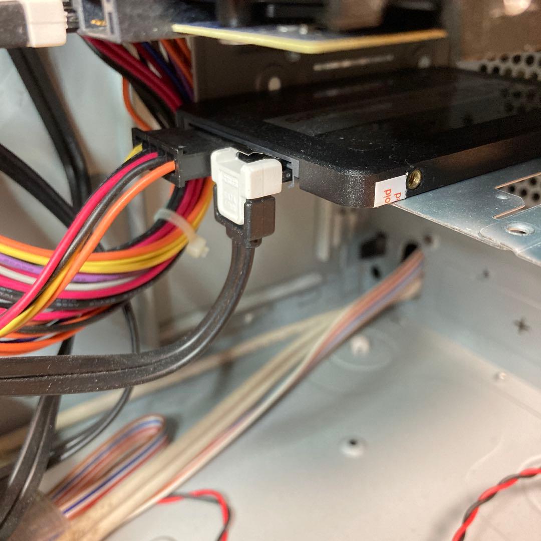 ジャンク品 GTX1050Ti SSD HDD メモリ2枚 本体のみ