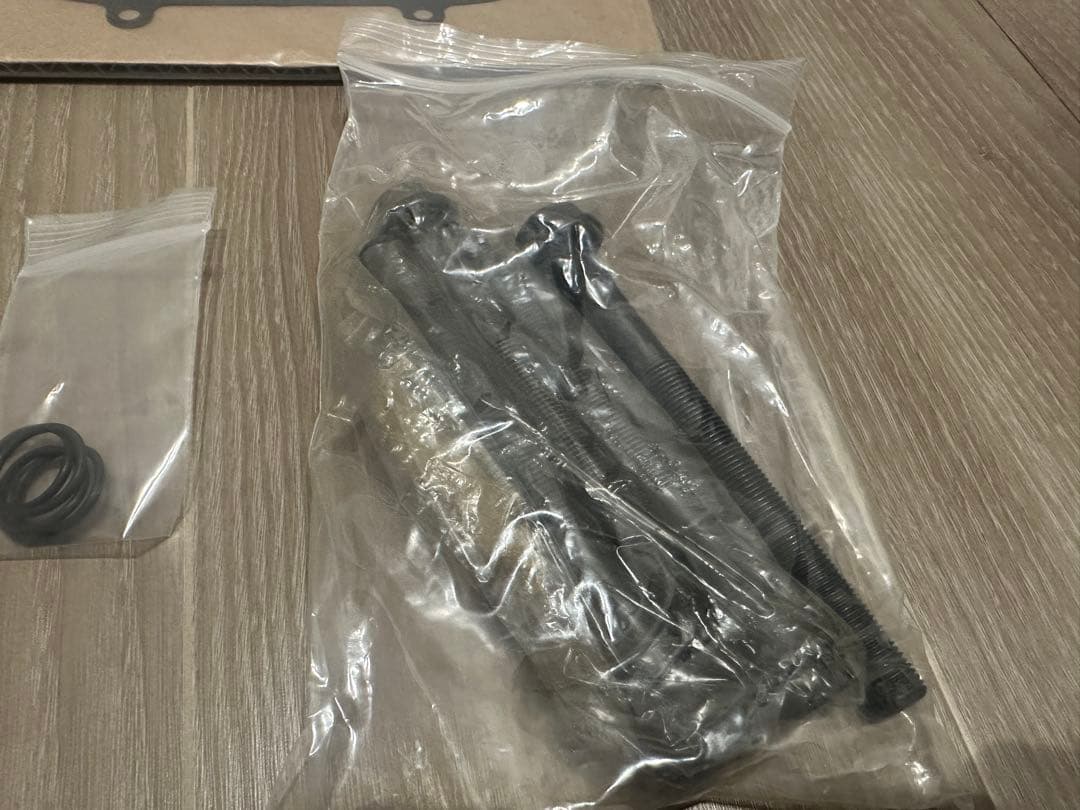 【安心のUSA製】 M3 E90/92/93向けクロモリ製VANOSカバー