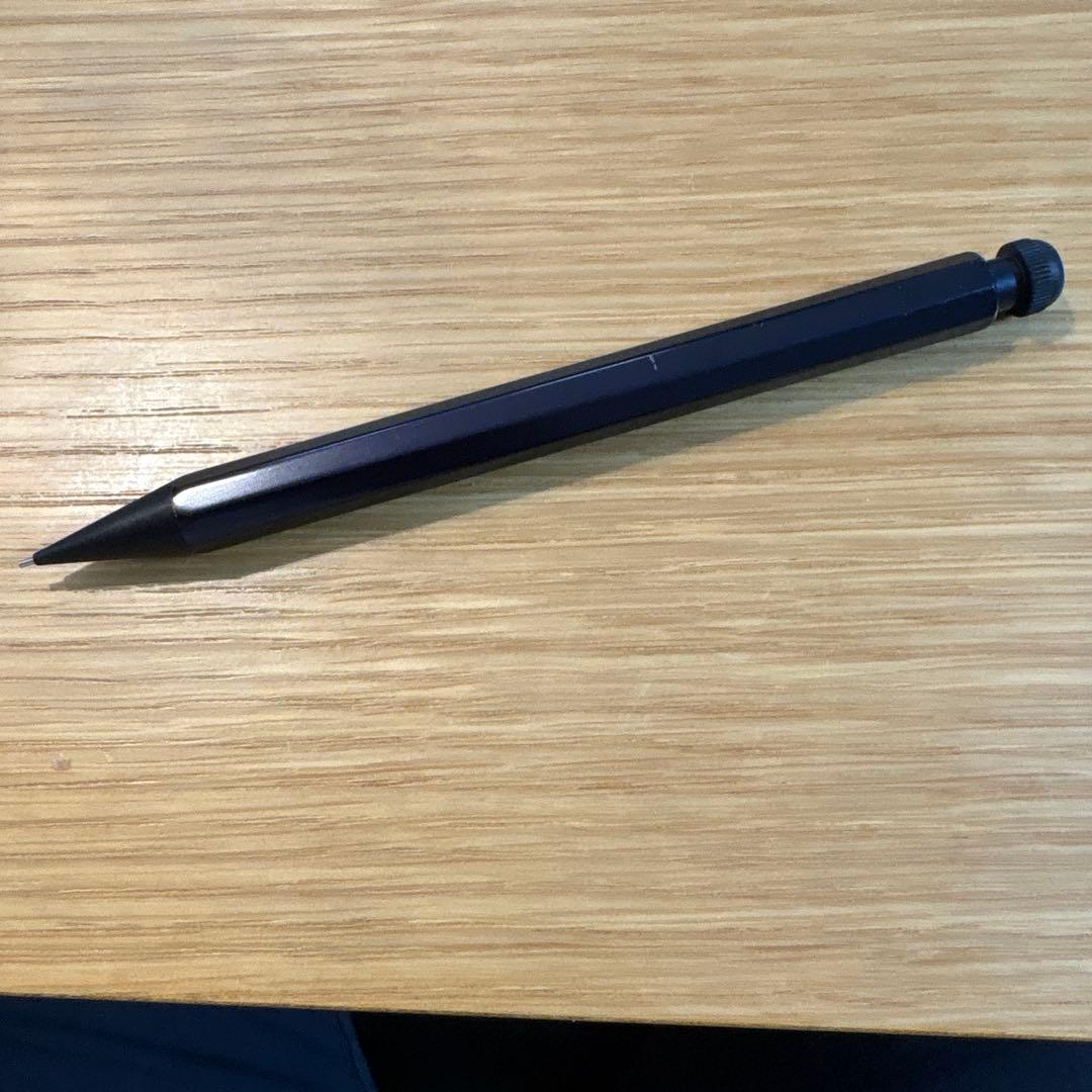 シャーペンまとめ売り筆箱付き