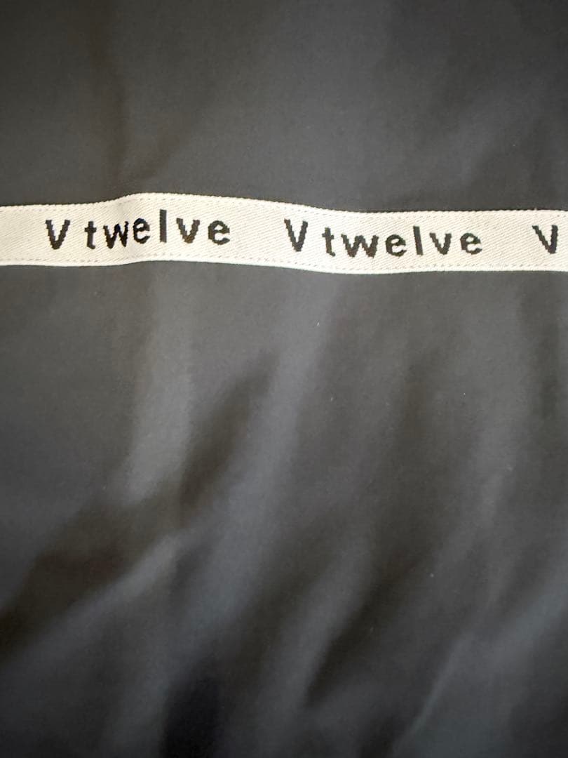 新品正規品【V12/XL】TAPE JKTナイロンジャケットブルゾン撥水防風