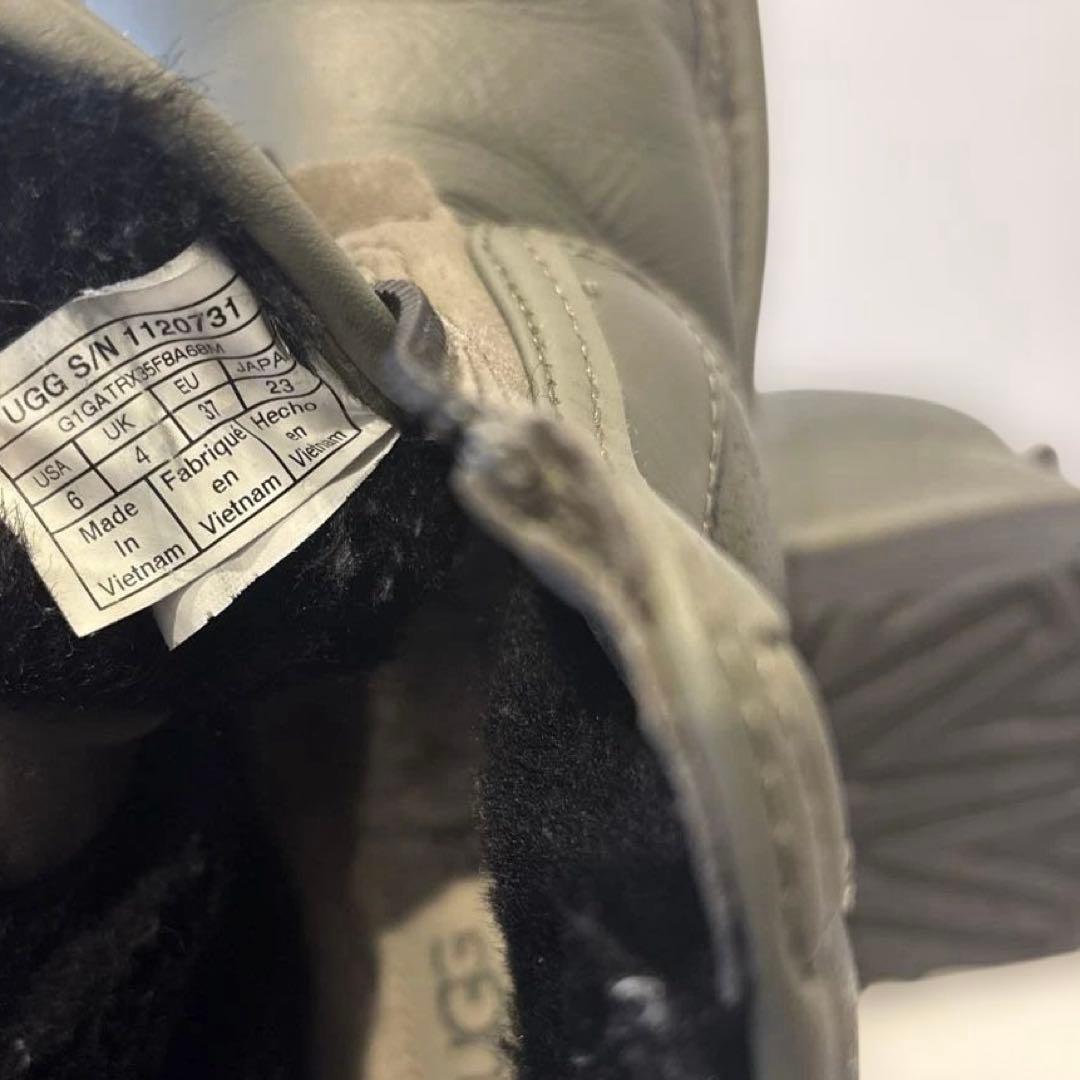UGG Neumel Platformムートンブーツ ヘイリービーバー着用モデル