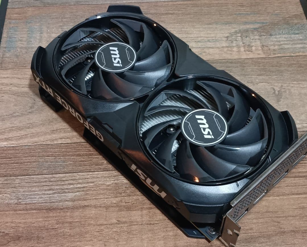 MSI RTX4060 VENTUS2X 8G OC + ET650 電源