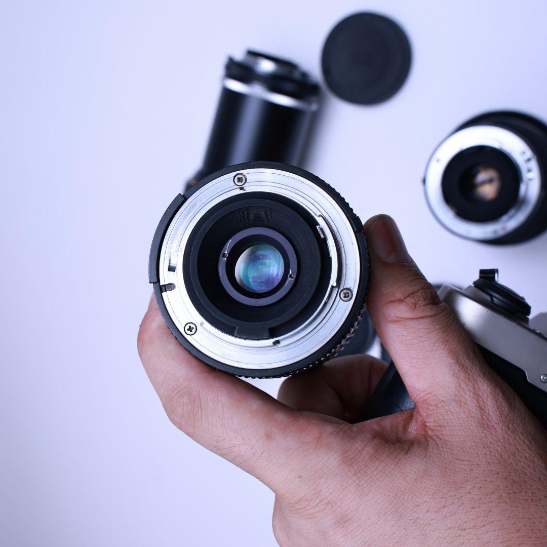 フィルムカメラ Nikon FM10レンズ3本 電池付き