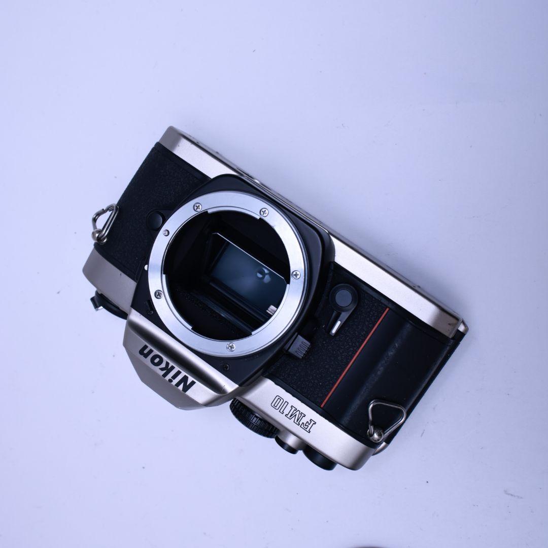 フィルムカメラ Nikon FM10レンズ3本 電池付き