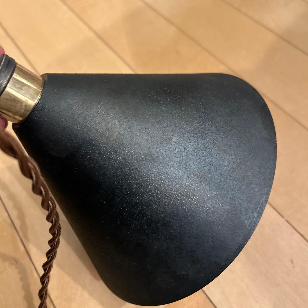 FUTAGAMI ペンダントランプ『鋳肌』 円錐 / 黒ムラ