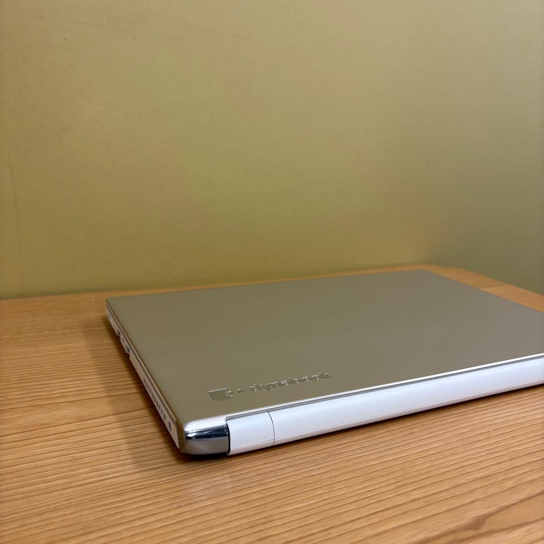 パ*パ様 東芝 dynabook P1-T6RP-EG Core i7 第11世