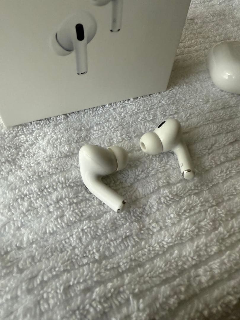 美品　AirPods Pro 第2世代 Lightning