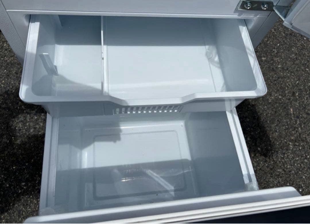 【高年式】 2022年式 130L Hisense 冷蔵庫 HR-D13E2W